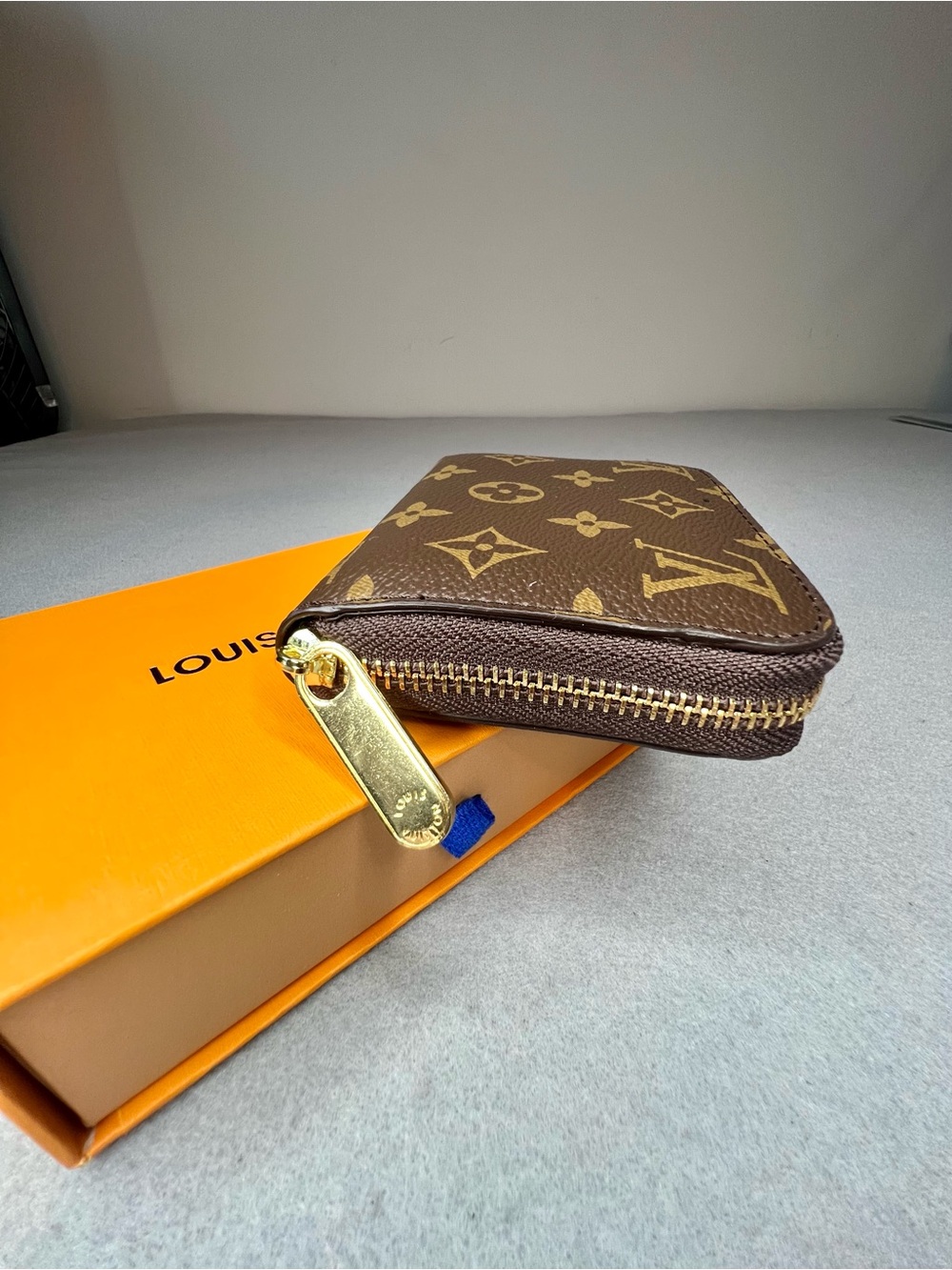 Women's Louis Vuitton Monogram Zippy Coin Purse Wallet brown & gold - Picture 4 of 7